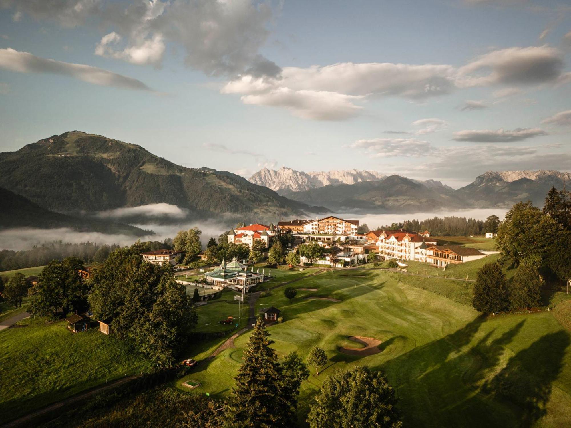 Hotel Peternhof Kössen Buitenkant foto