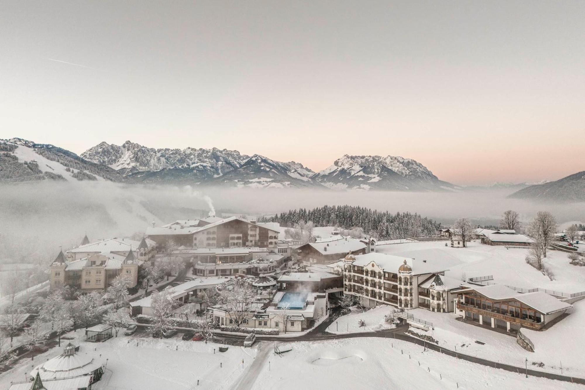 Hotel Peternhof Kössen Buitenkant foto